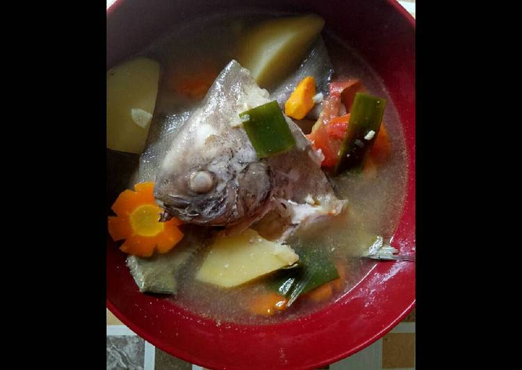 Resep Sup ikan bawal(laut) Karya Clara