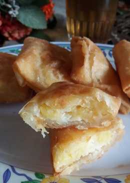 Lumpia tape singkong