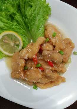 Ayam goreng saus lemon