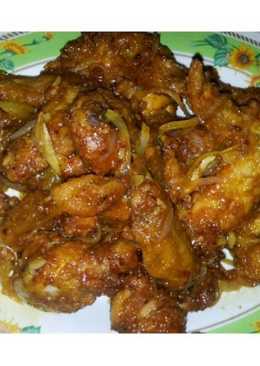 Spicy, sweet and sour chicken wings