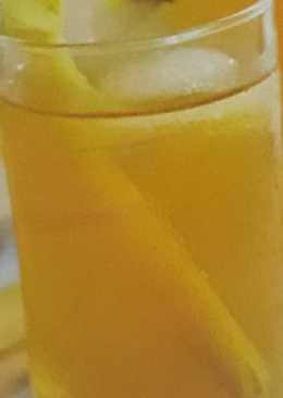 Lemon ice tea with serai