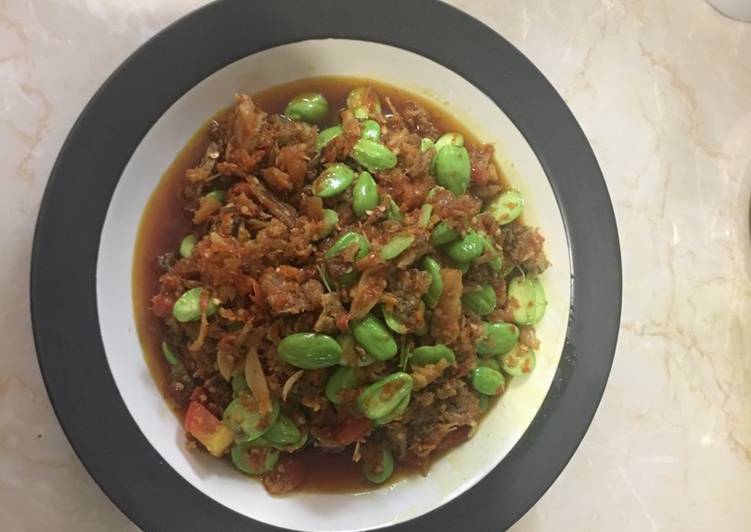Balado jambel pete