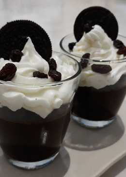 Puding coklat oreo whipped cream