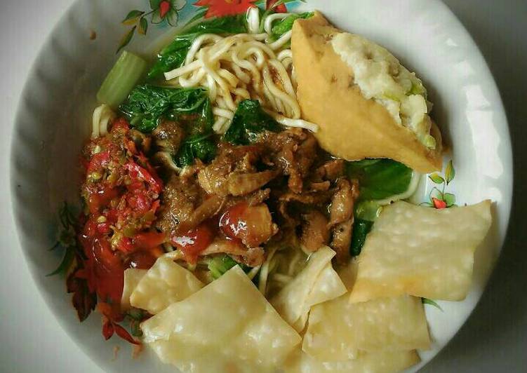  Resep  Mie  Ayam  Pangsit Rumahan 