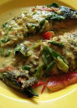 Ikan mas bumbu kuning