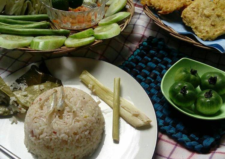 resep makanan Nasi Liwet Rice Cooker