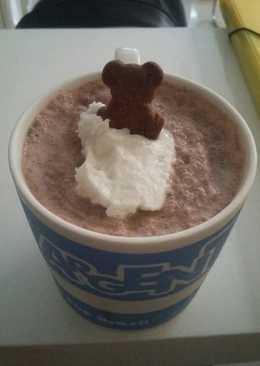 Bear on top milkshake