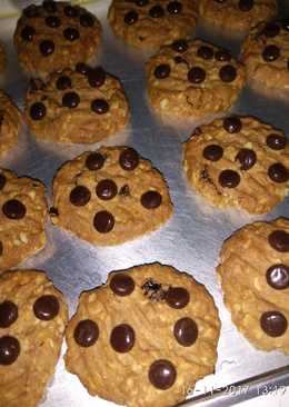 Oat meal cookies with raisin and Choco chips