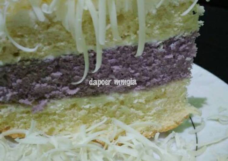 gambar untuk resep Bolu putih telur lapis taro