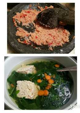 Sayur Bening dan Sambel Kelapa Tempe