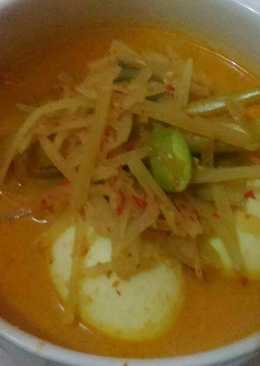 Lontong sayur pepaya muda