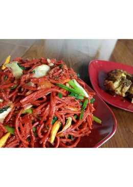 Mie goreng merah