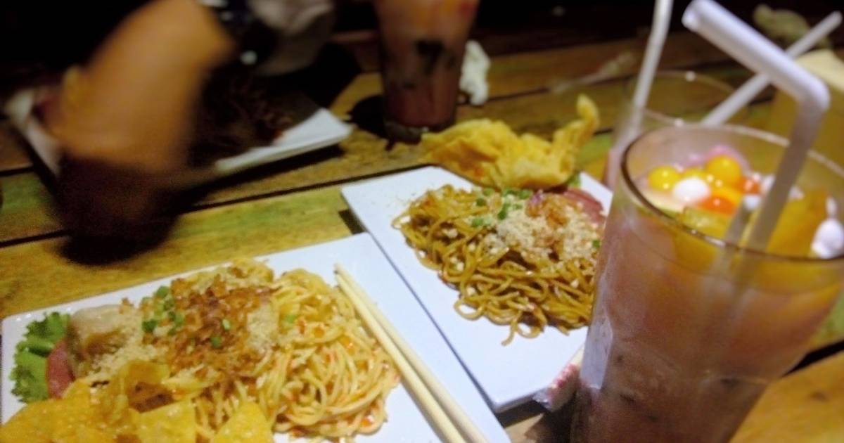  Resep  MIE  SETAN  Pedes buatan sendiri oleh Fefiana Diny 