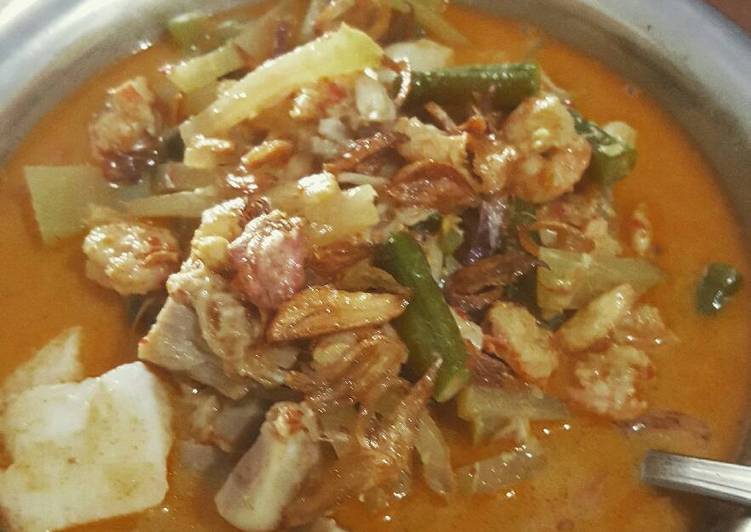 bahan dan cara membuat Lontong sayur udang