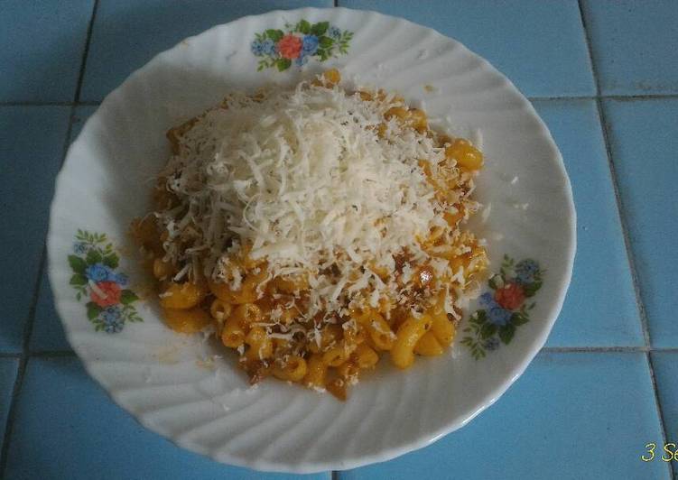 resep makanan Makaroni Keju Bolognese