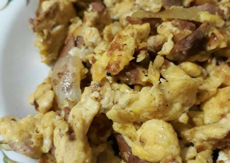 resep makanan Scramble Egg with Sopini Sausages