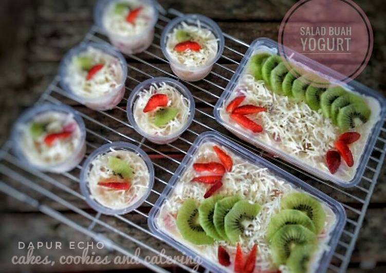 resep lengkap untuk Yogurt salad buah