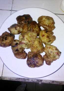 Bola-Bola Nasi by: Erni Hartanti. Andðððð