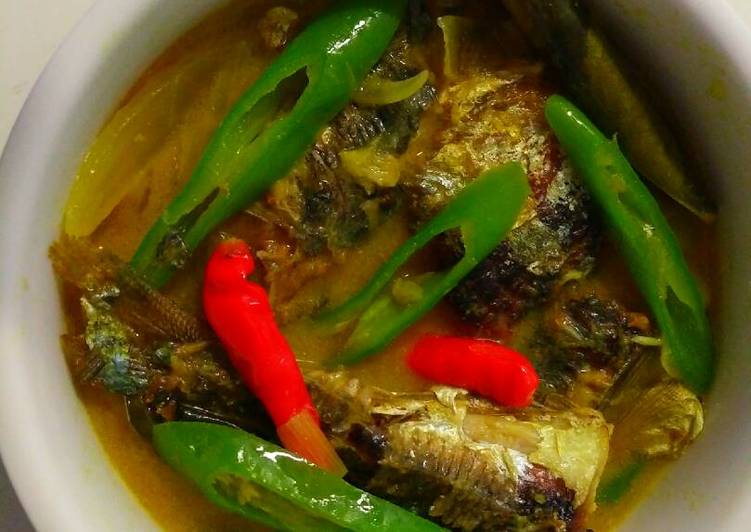 resep lengkap untuk Ikan sarden masak kuning