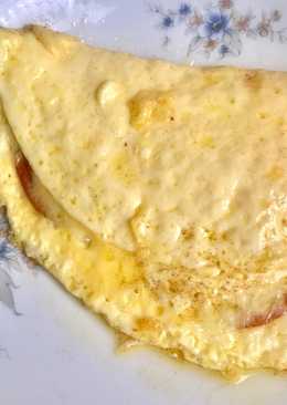 Cheesy beefy Omelet Ã¡la Litha #keto #ketopad