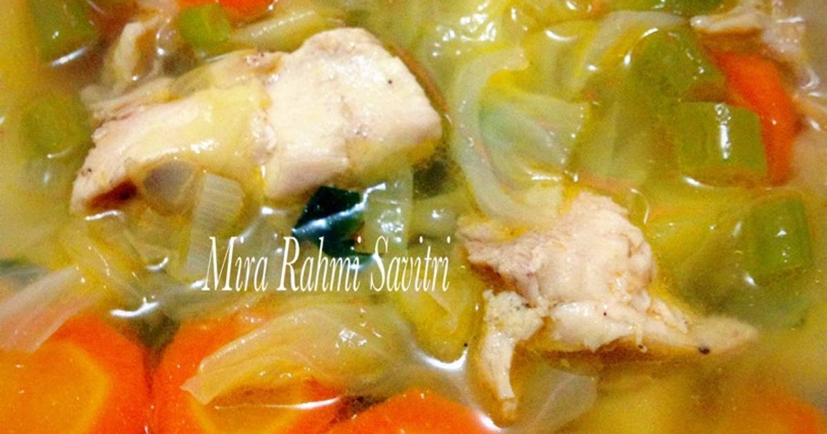 Resep Sop Ayam Simpel ala Mira Rahmi Savitri