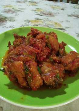 Ayam goreng pedas saos tiram