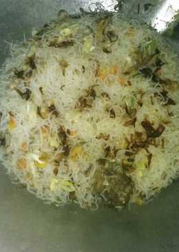 Bihun goreng ayam