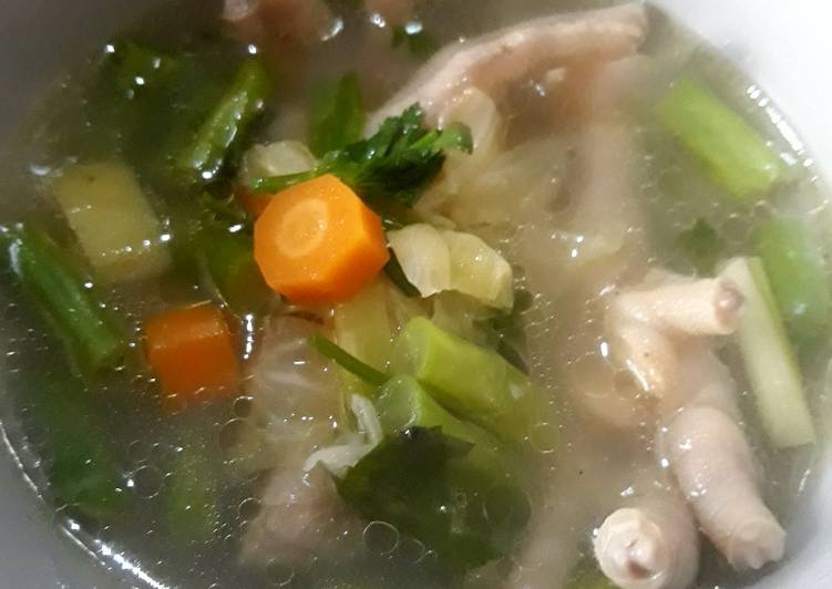 Hasil gambar untuk Sup sayur ceker ayam