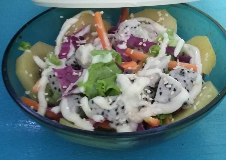 resep masakan Mix salad (fruit & vegetables)