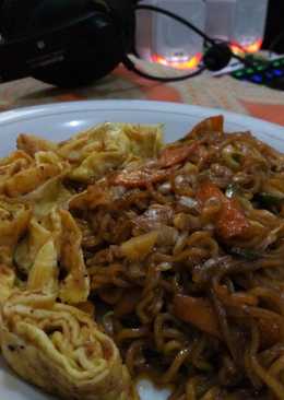 Mie goreng istimewa