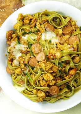 Green Sausage & Chicken Fettuccine (Fettucini Hijau Ayam & Sosis)