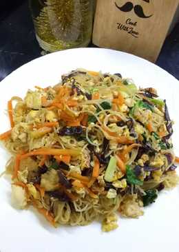 Bihun goreng medan