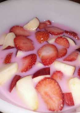 Es buah stowbery,apel