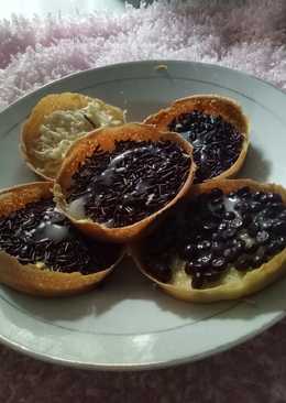 Martabak manis mini