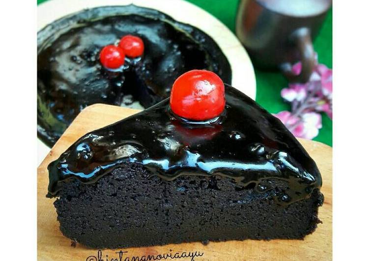 bahan dan cara membuat Coklat steamed cake with ganache