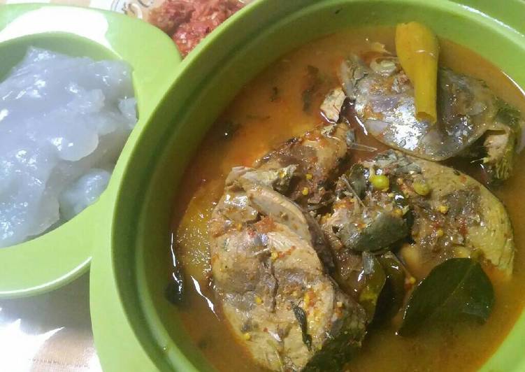 resep masakan Papeda Ikan kuah kuning Ala Papuano