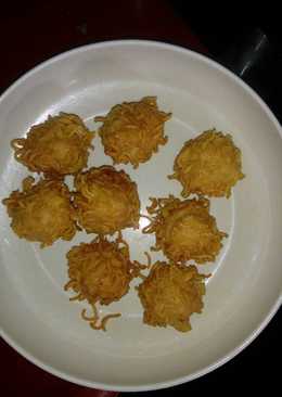 Tahu bulat Mie Kribo