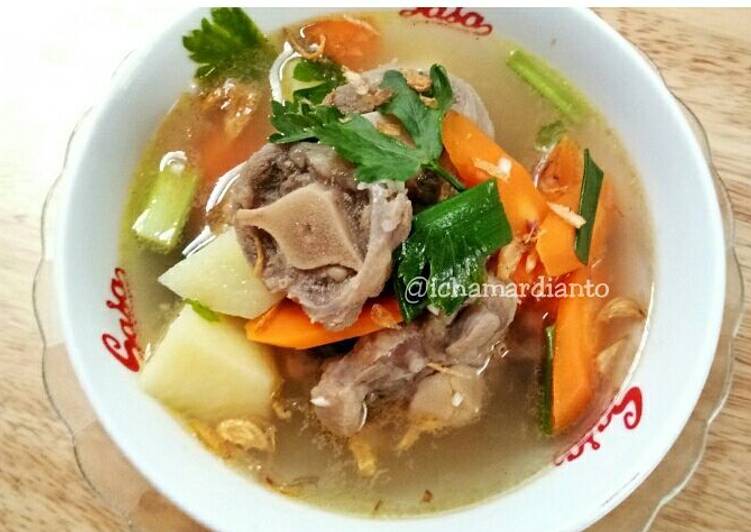 Sup Buntut (Oxtail Soup)