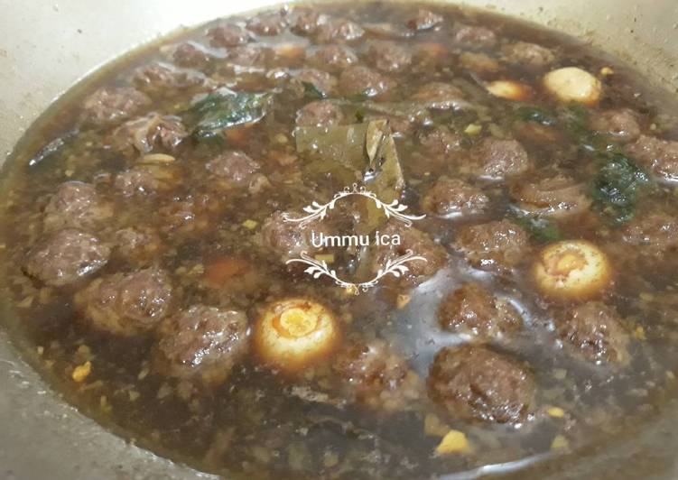 cara membuat Semur bola bola daging sapi