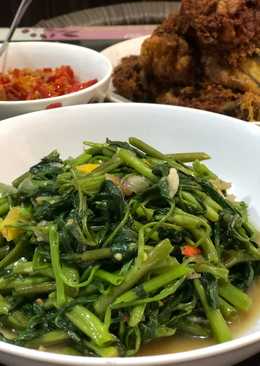 Tumis Kangkung Terasi (pedas)