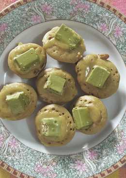 Kue cubit matcha