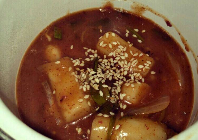 cara membuat Tteokbokki Homemade Super Pedas