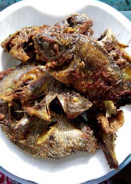 Ikan baronang goreng kering