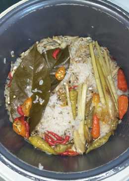 Nasi liwet teri asin (Ricecooker)