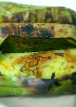 Nasi Kuning Teri Bakar