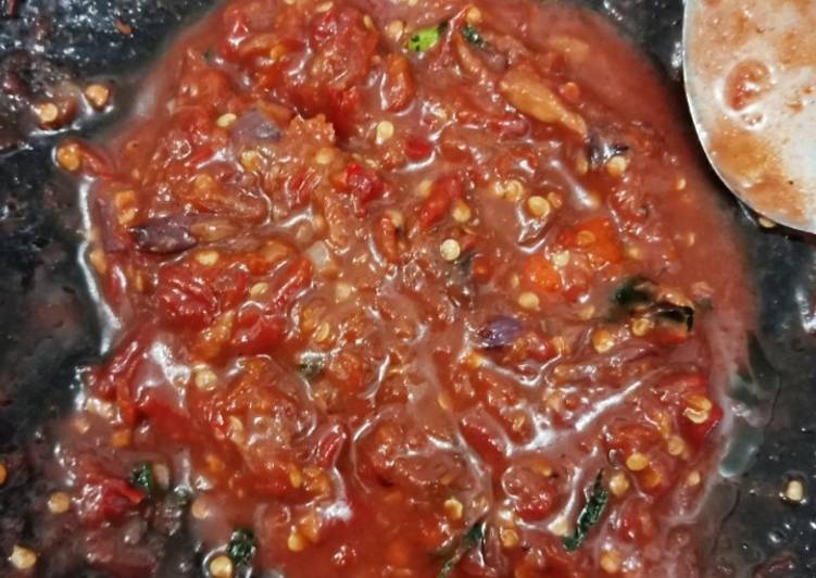 bahan dan cara membuat Sambal terasi