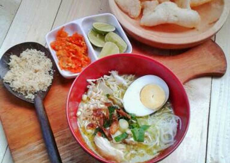 bahan dan cara membuat Soto ayam lamongan