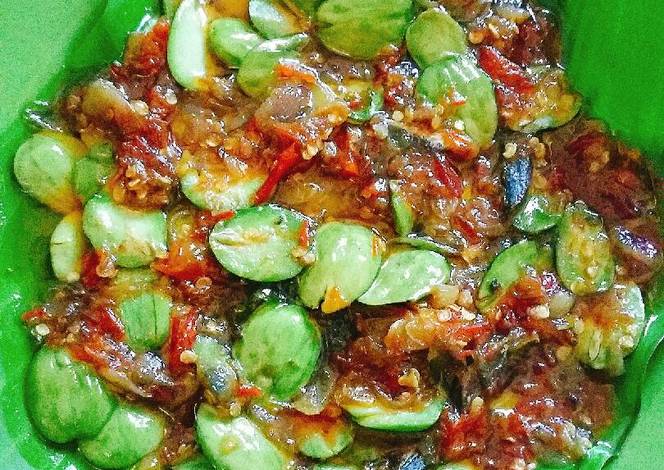 Resep Tumis  pete  cabe ikan asin oleh Aisyah harlan Cookpad