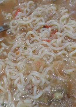 Indomie Kuah Kaldu Ayam Ala Denny