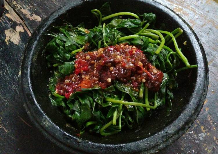  Resep Brambang asem daun ubi jalar aka glandir oleh Tutik 